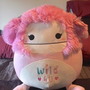 16” Brand new with tag ( BNWT) Brina Bigfoot squishmallow valentines wild 4 U